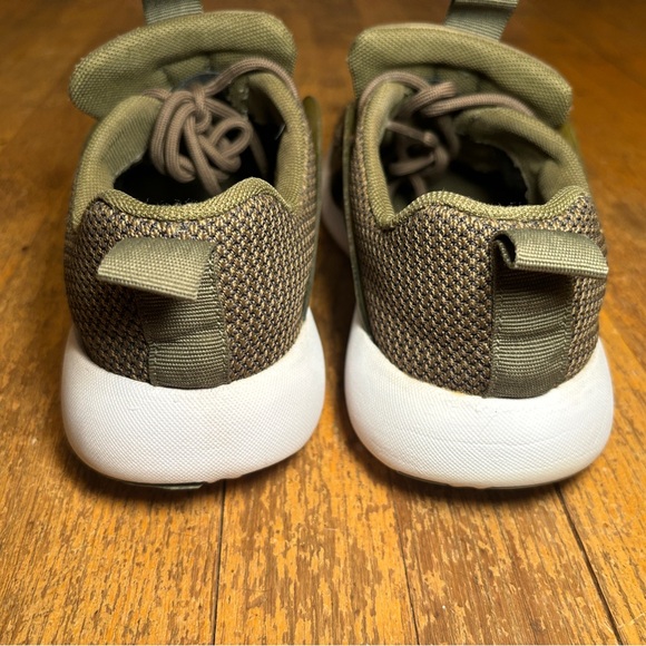 H&M Divided Green and White Mesh Sneakers - 7.5 (38) - Picture 9 of 9